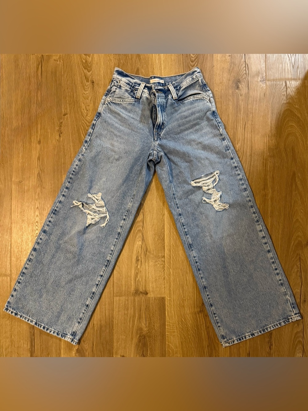 Levi’s Strauss & Co jeans, size 27